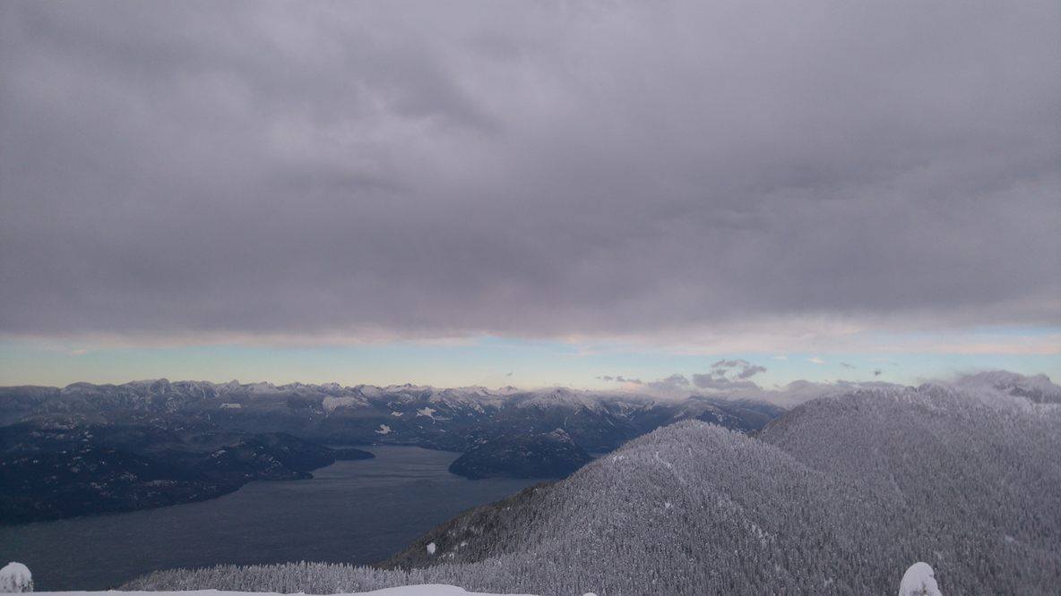 バンクーバー近郊のスキー場 サイプレスマウンテン Cypress Mountain East Westカナダ留学センター